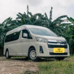 Sewa Toyota Hiace Premio Standard Wandi Trans 1